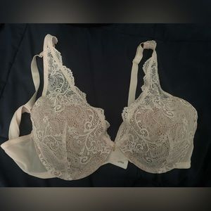 Third Lve like new bra…40B Lace Contour Plunge…worn once for a few minutes.